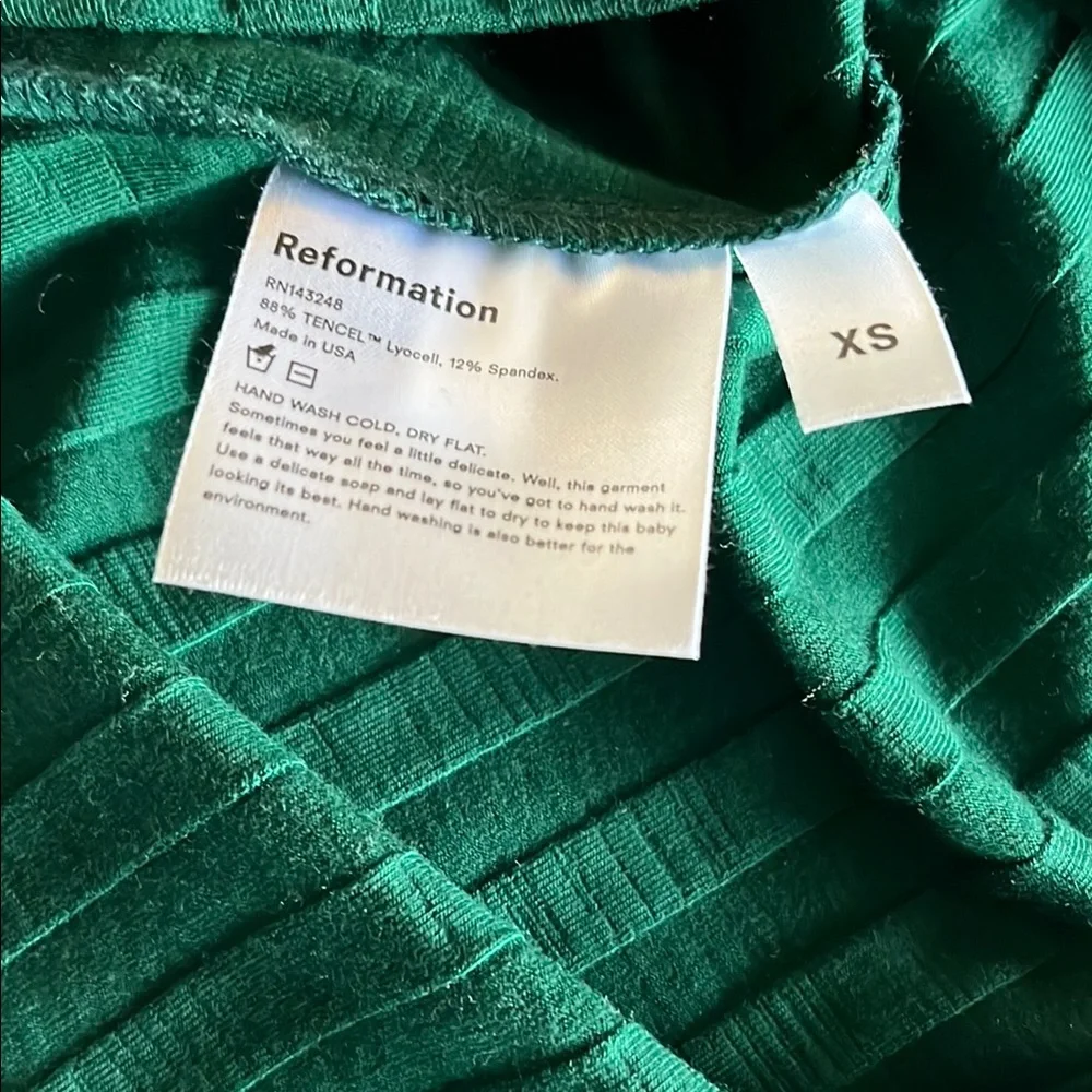 Reformation Green Ribbed Dress - Picture 2 of 3